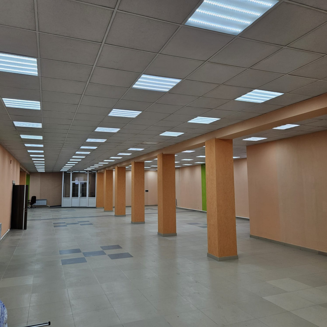 Продам помещение свободного назначения 1800 м.кв.