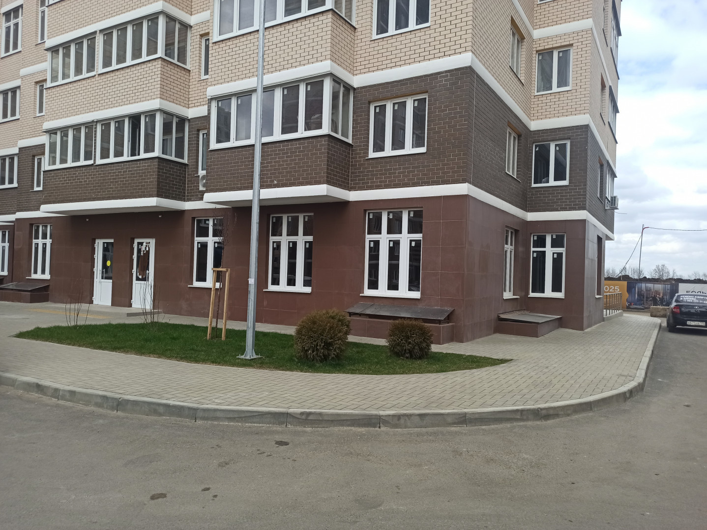 Сдам в аренду магазин 248.6 м.кв.