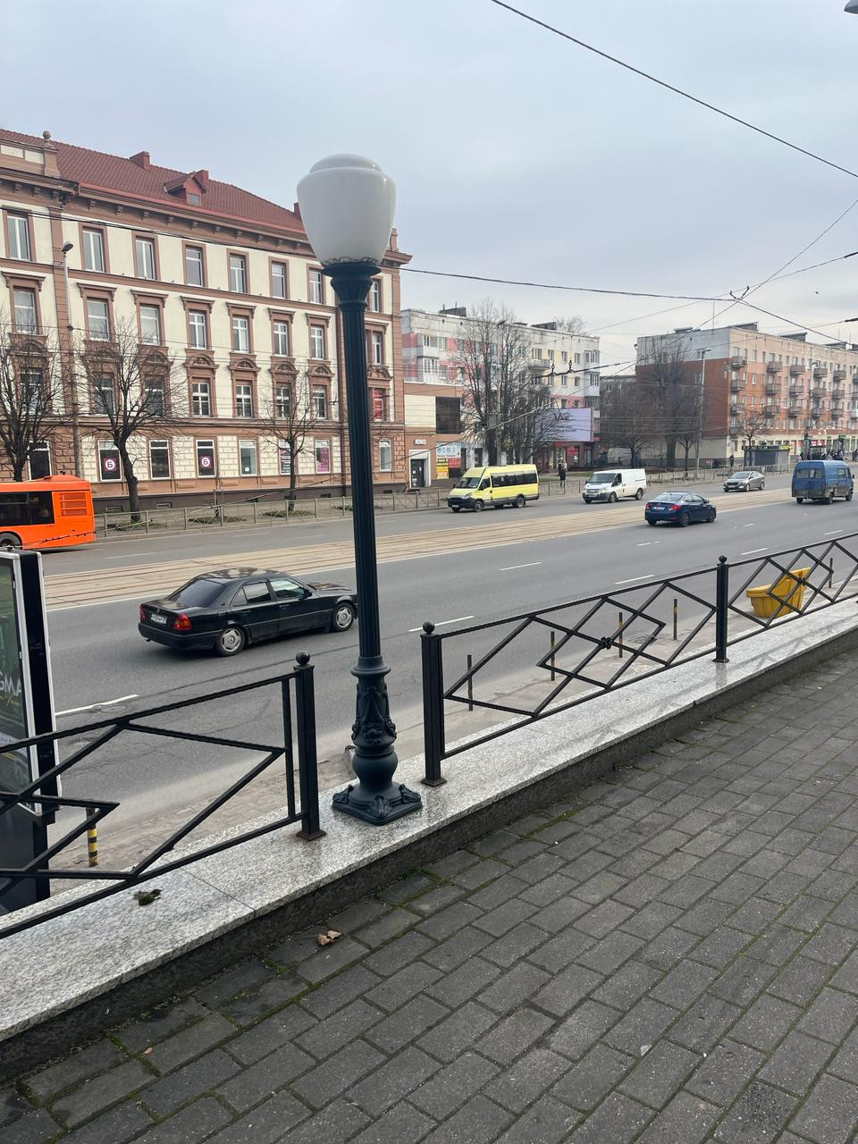 Продам магазин 74.2 м.кв.