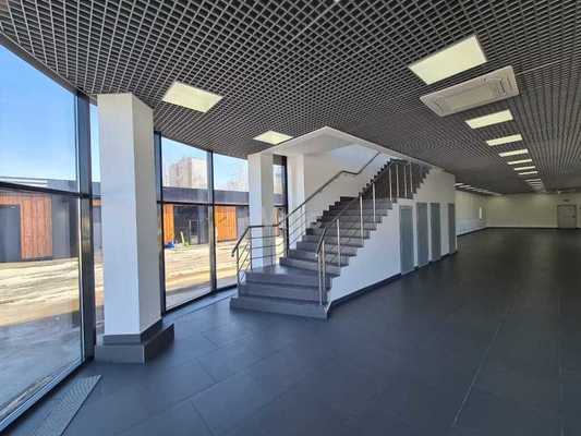 Фото: Тц, здание. Торговая площадь test