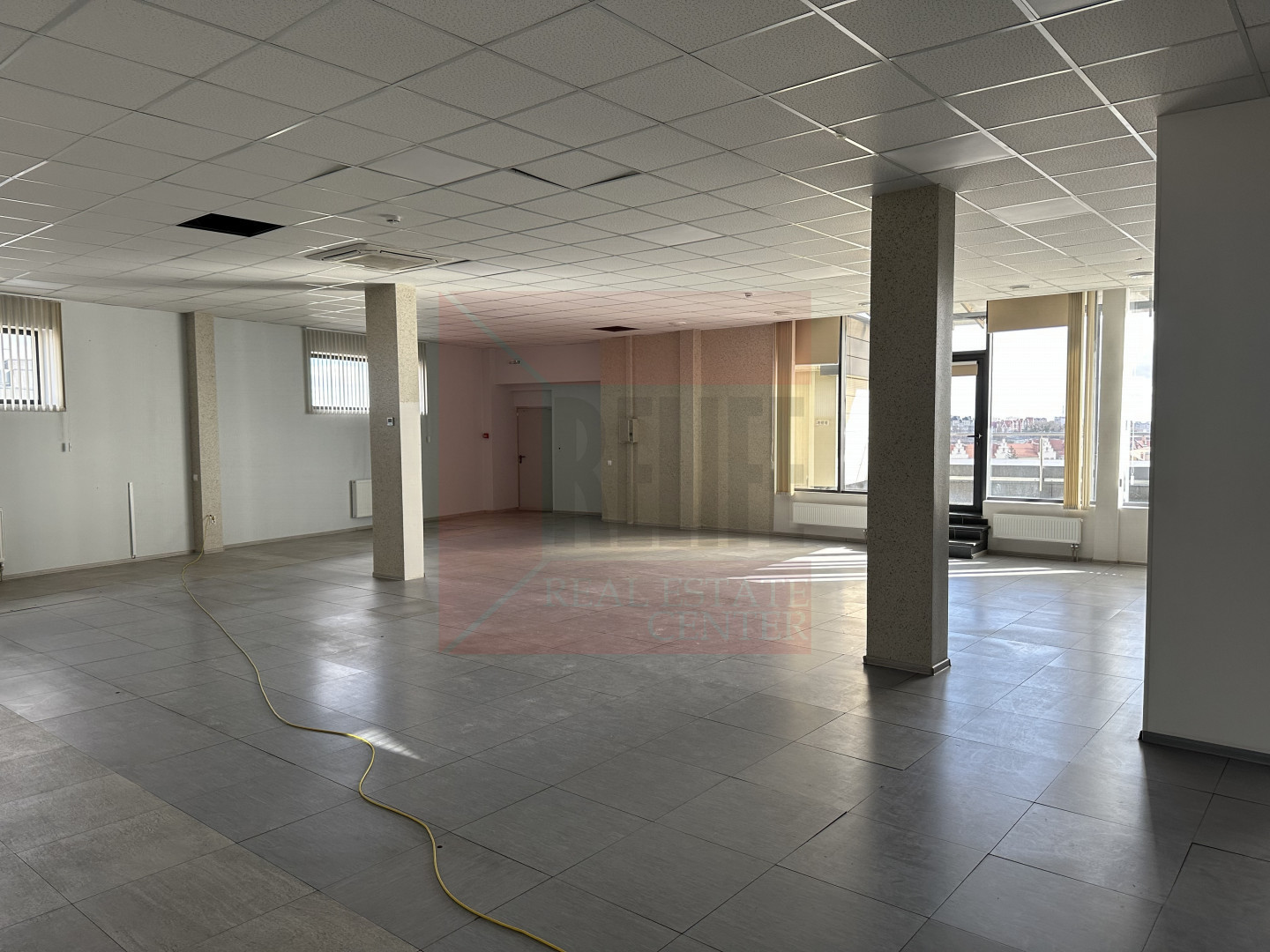 Сдам в аренду помещение свободного назначения 350 м.кв.