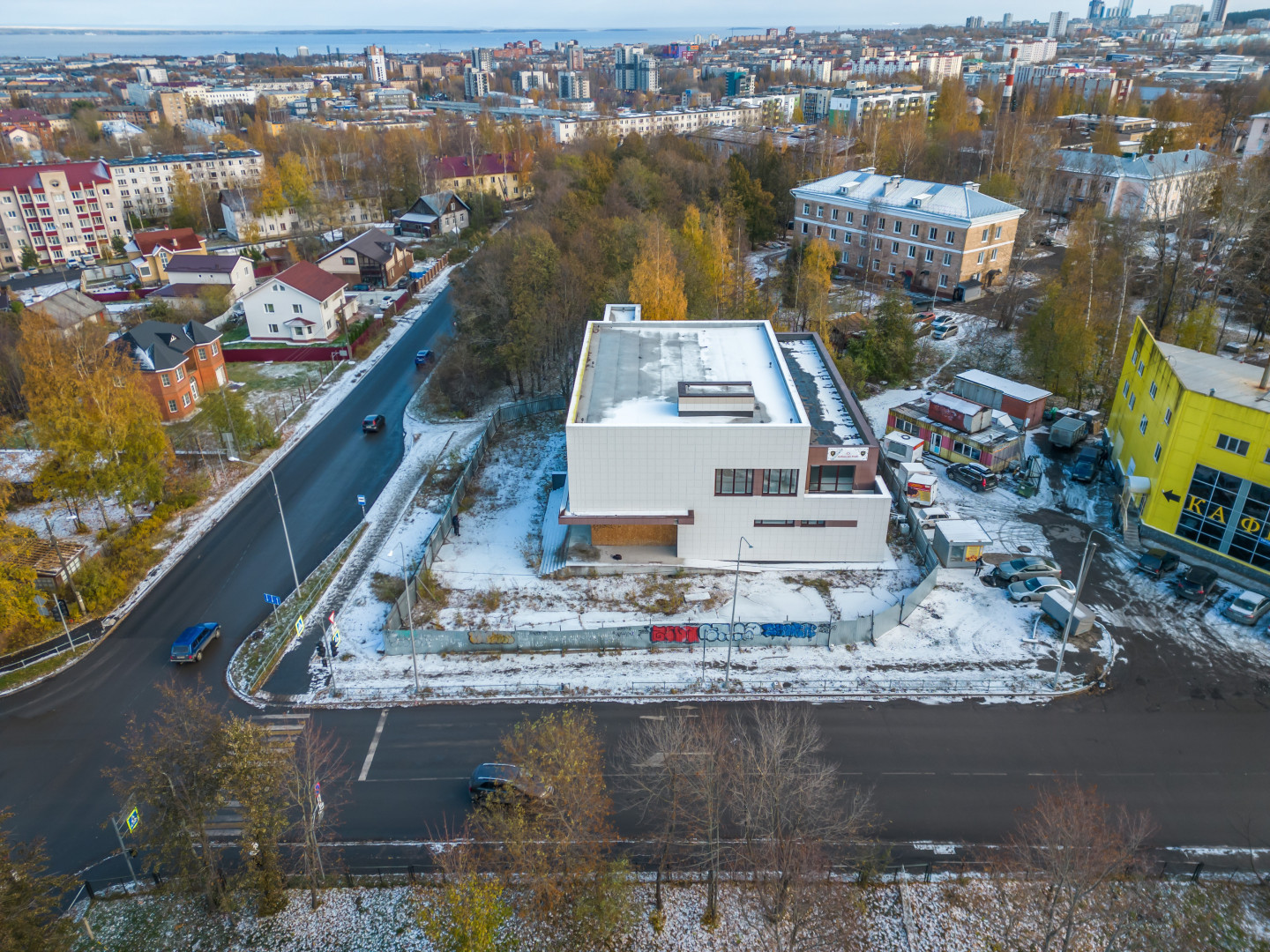 Продам помещение свободного назначения 2426 м.кв.