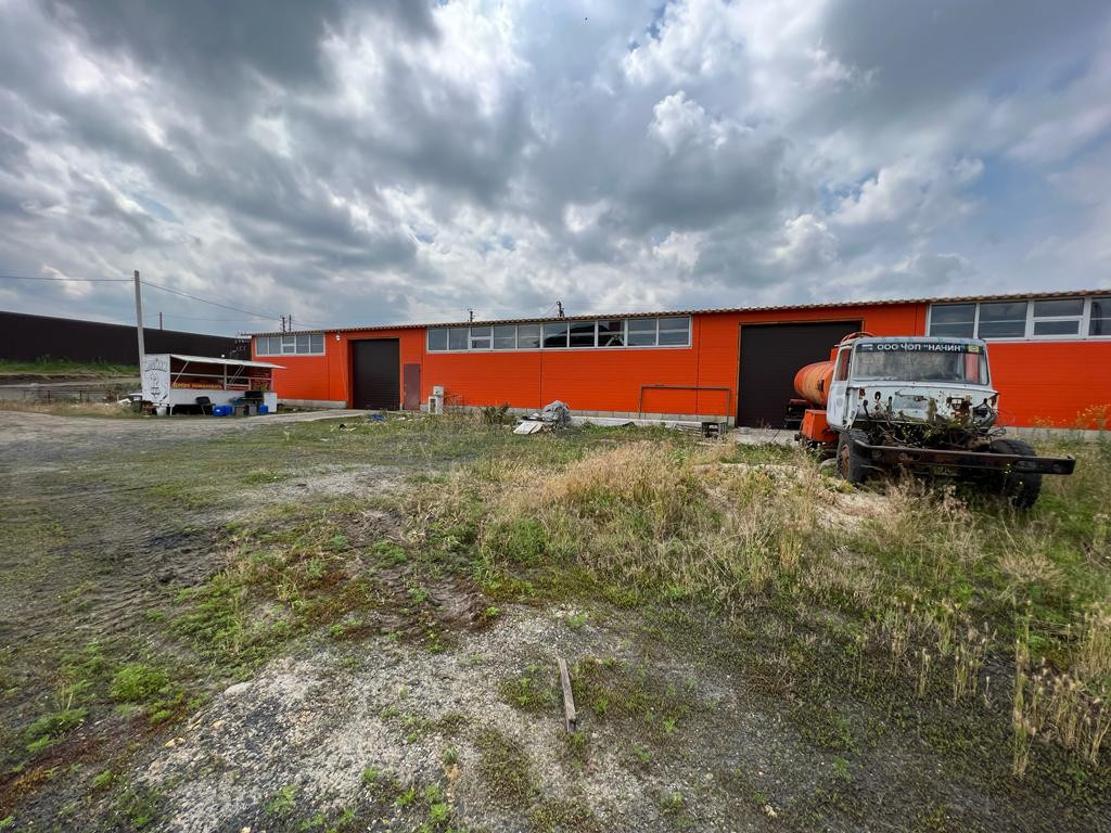 Сдам в аренду магазин 900 м.кв.