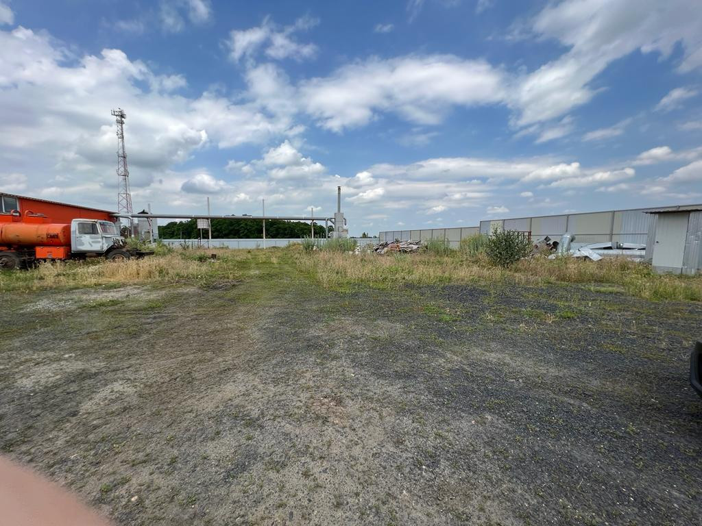 Сдам в аренду магазин 900 м.кв.