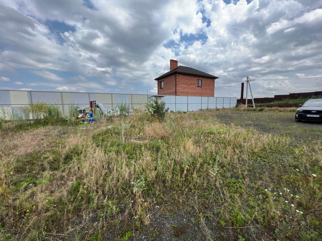 Сдам в аренду магазин 900 м.кв.