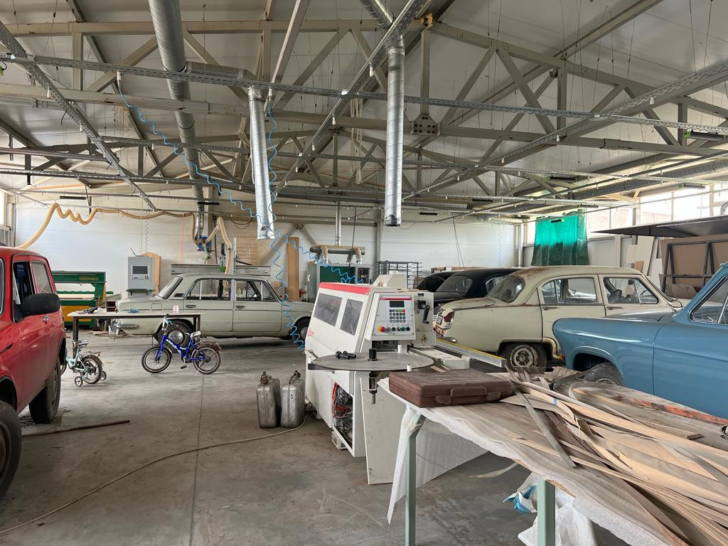 Сдам в аренду магазин 900 м.кв.