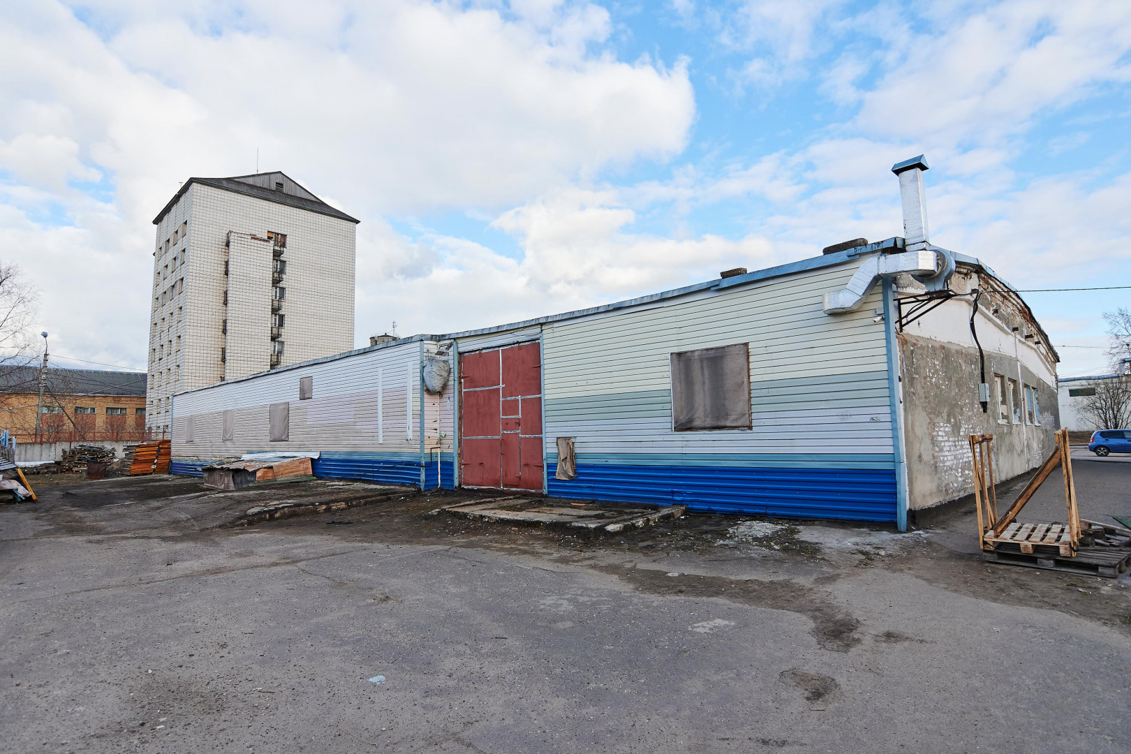 Сдам в аренду магазин 820 м.кв.