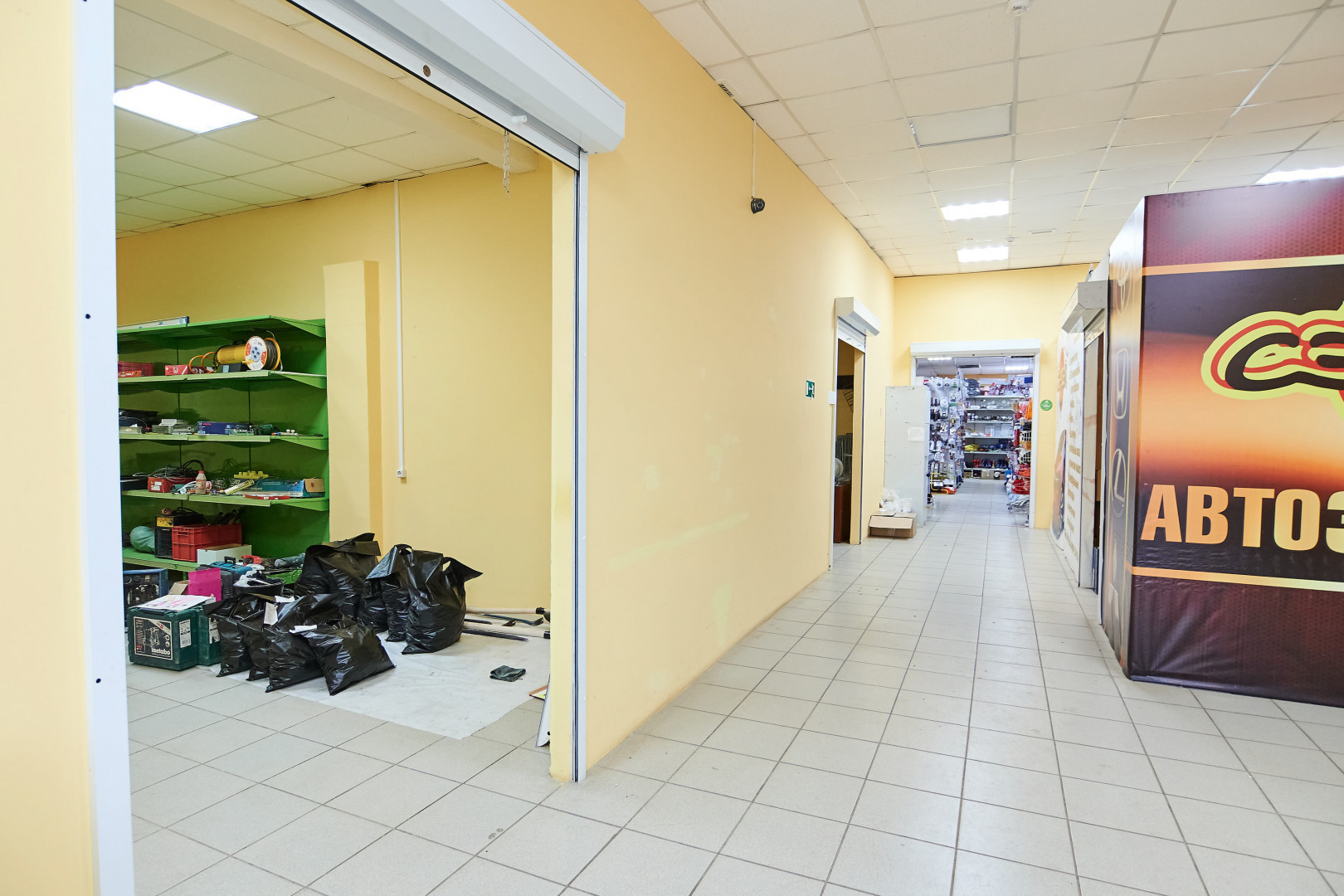 Сдам в аренду магазин 820 м.кв.
