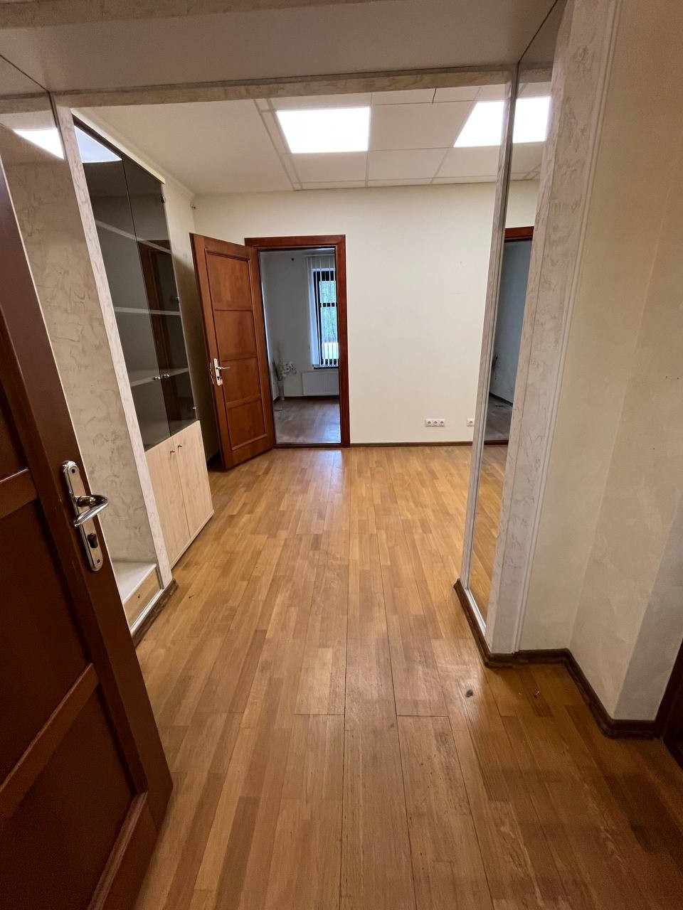 Сдам в аренду магазин 270 м.кв.