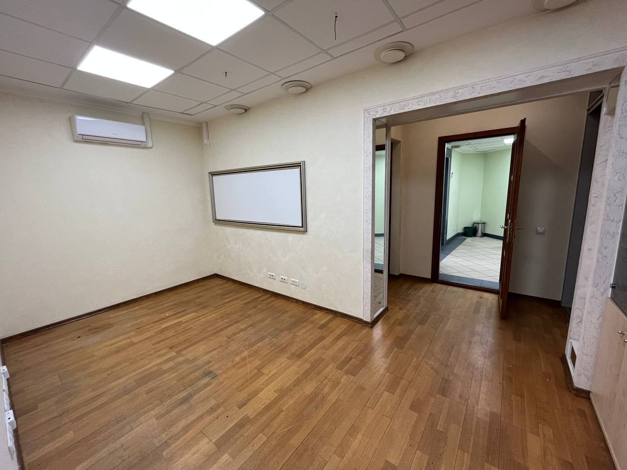 Сдам в аренду магазин 270 м.кв.