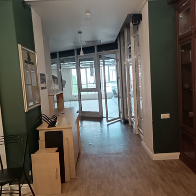 Фото: Встроенное помещение на 1 этаже . test