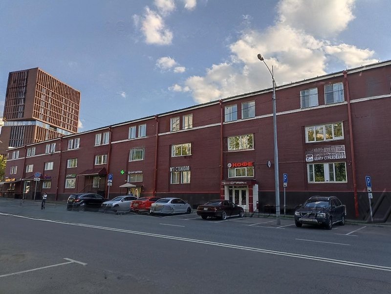 Сдам в аренду магазин 91 м.кв.