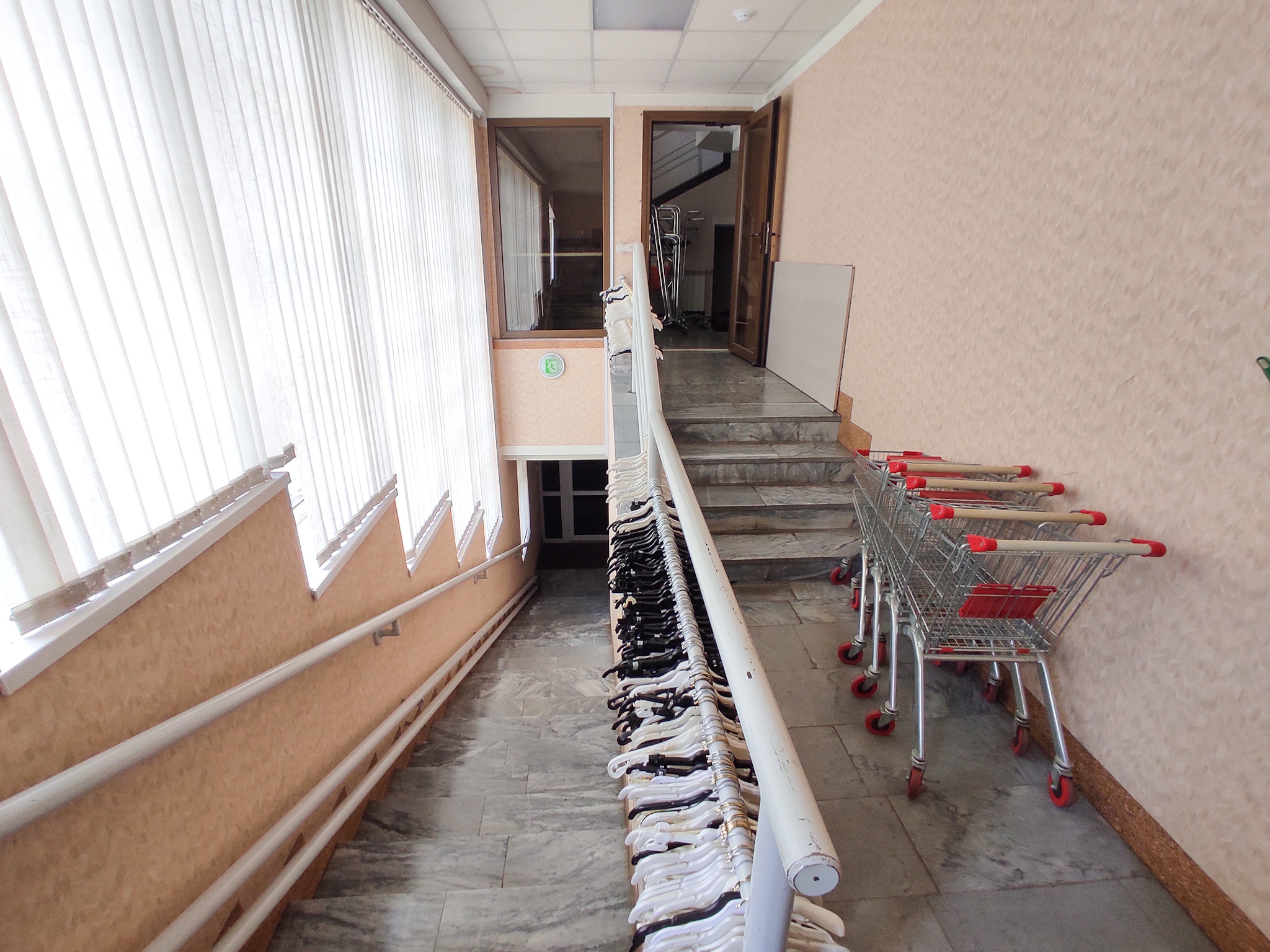 Сдам в аренду магазин 276 м.кв.