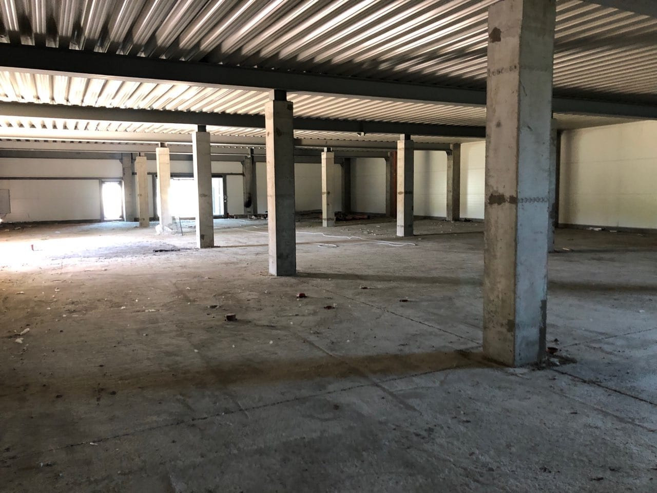 Сдам в аренду помещение свободного назначения 1500 м.кв.