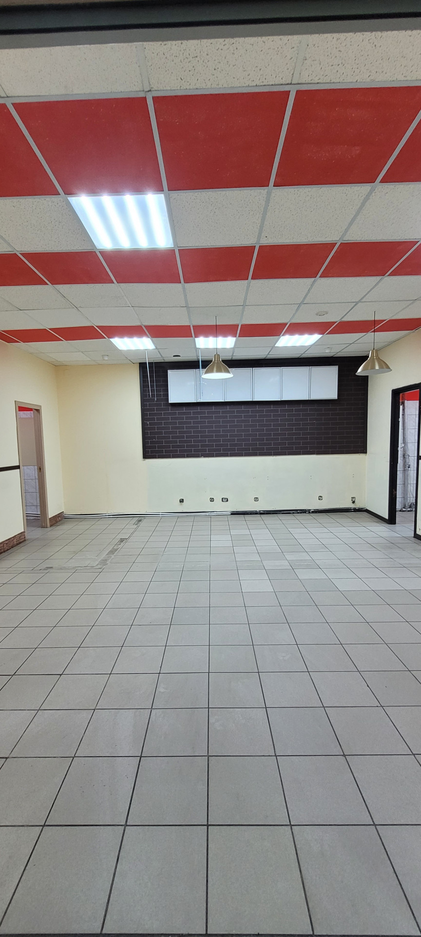 Сдам в аренду магазин 88 м.кв.