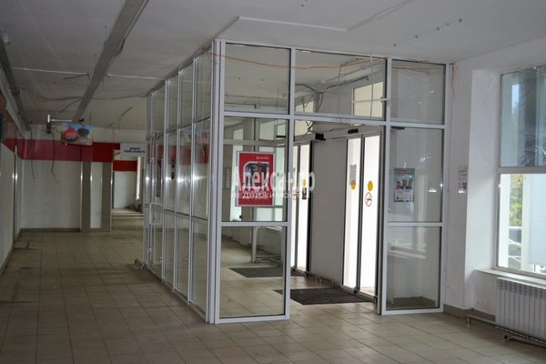 Фото: Аренда коммерческого помещения ЛО, Приозерский р-н, Приозерск г., Привокзальная ул., д. 5 test