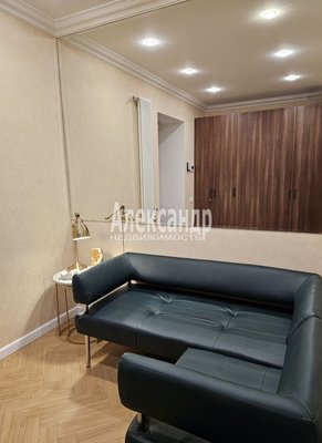 Фото: Продажа коммерции СПб, Василеостровский р-н, Опочинина ул., д. 17 test