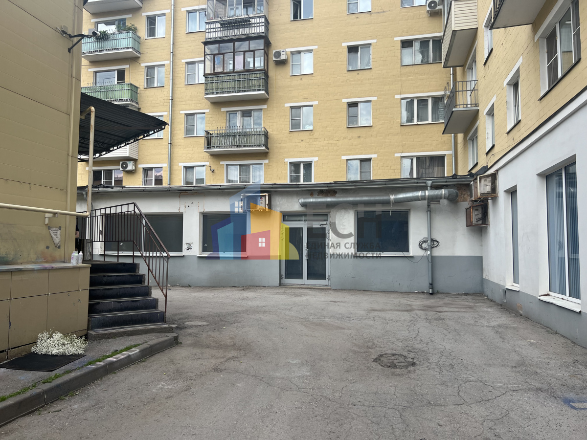 Сдам в аренду офис 210 м.кв.