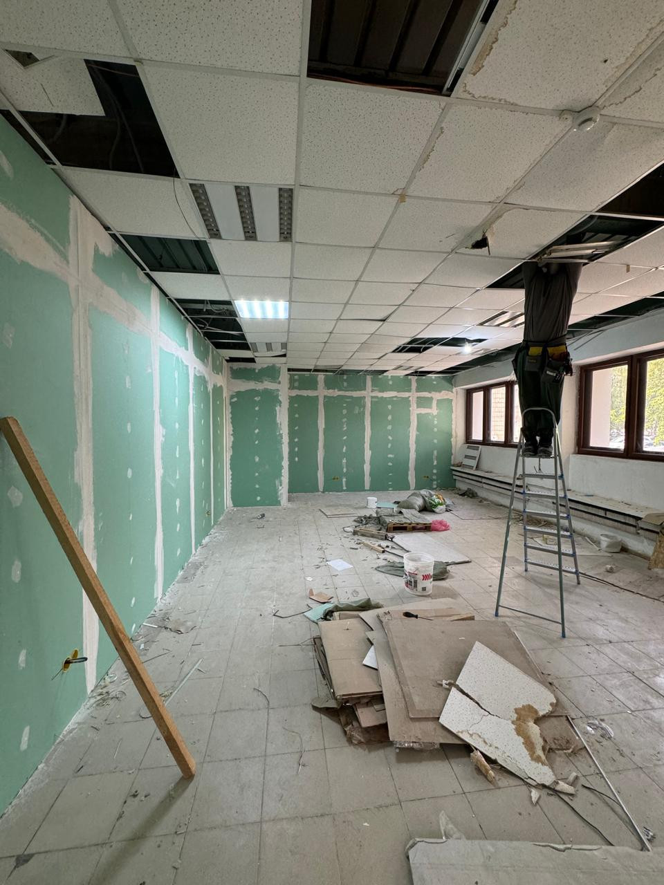 Сдам в аренду помещение свободного назначения 322 м.кв.