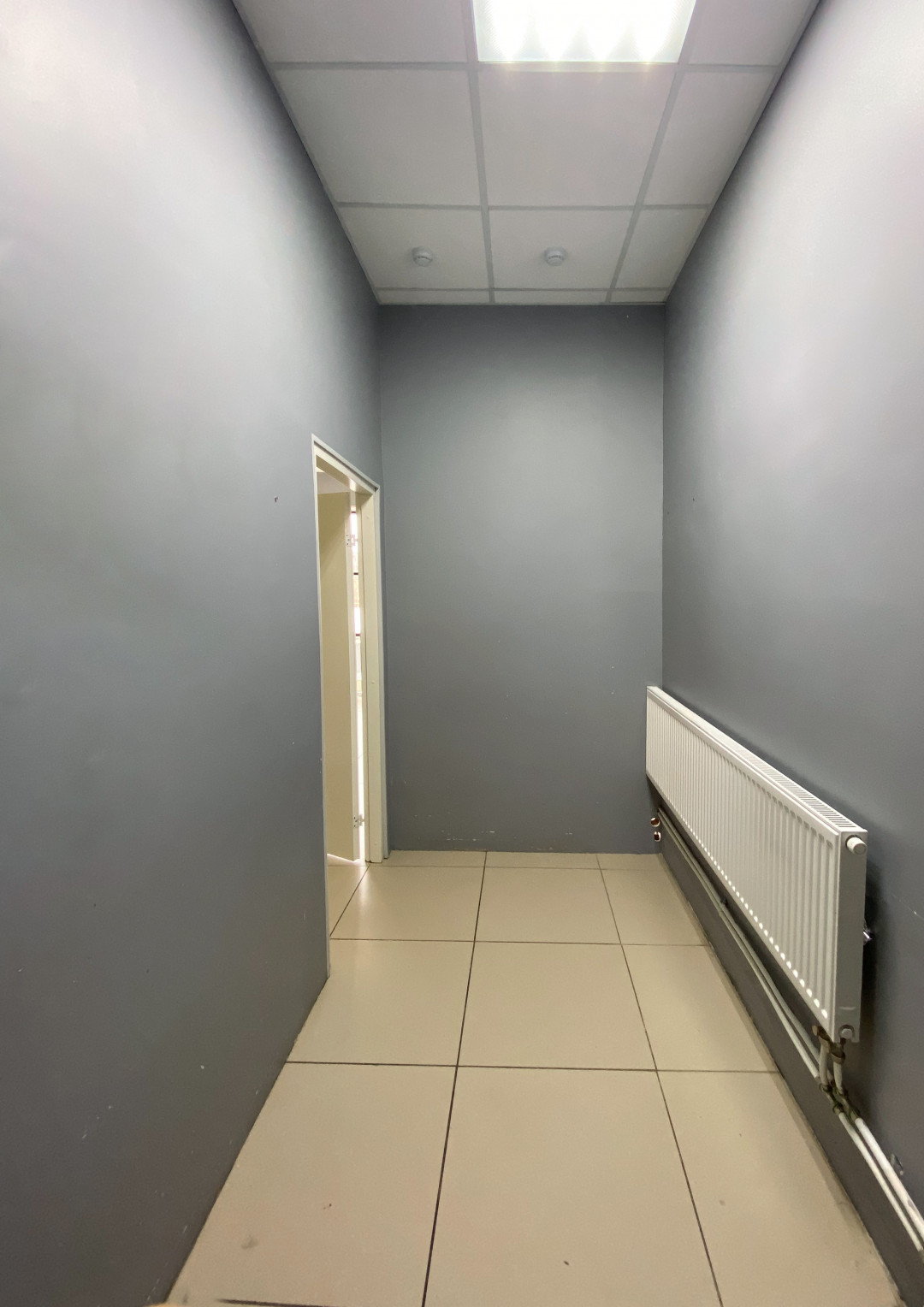 Сдам в аренду салон 56.5 м.кв.