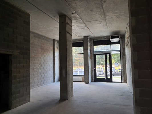 Фото: 96м2 под торговлю, услуги и т.п. test