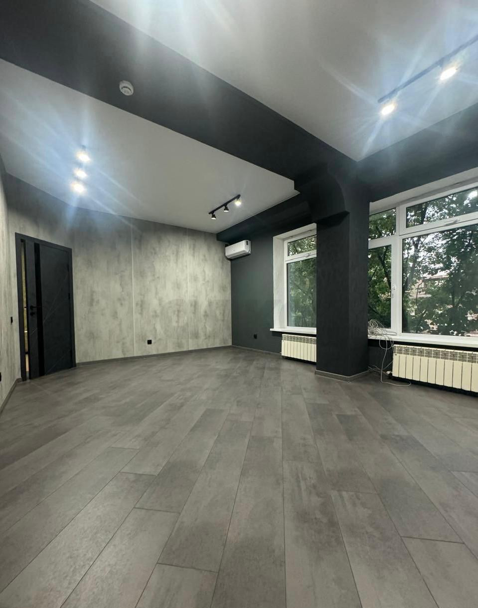Продам помещение свободного назначения 600 м.кв.