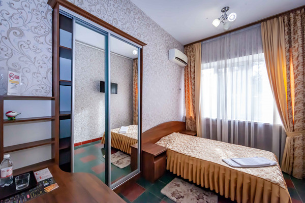 Фото: Здание в Симферополе! test