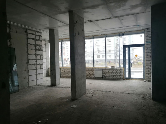 Фото: Первая линия в центре с парковкой test