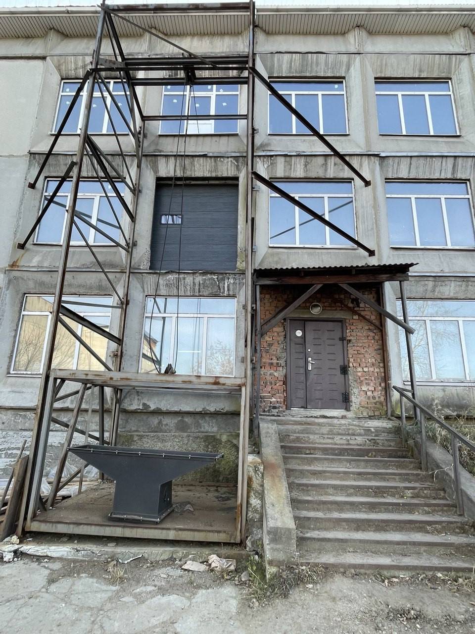 Сдам в аренду производственное помещение 800 м.кв.