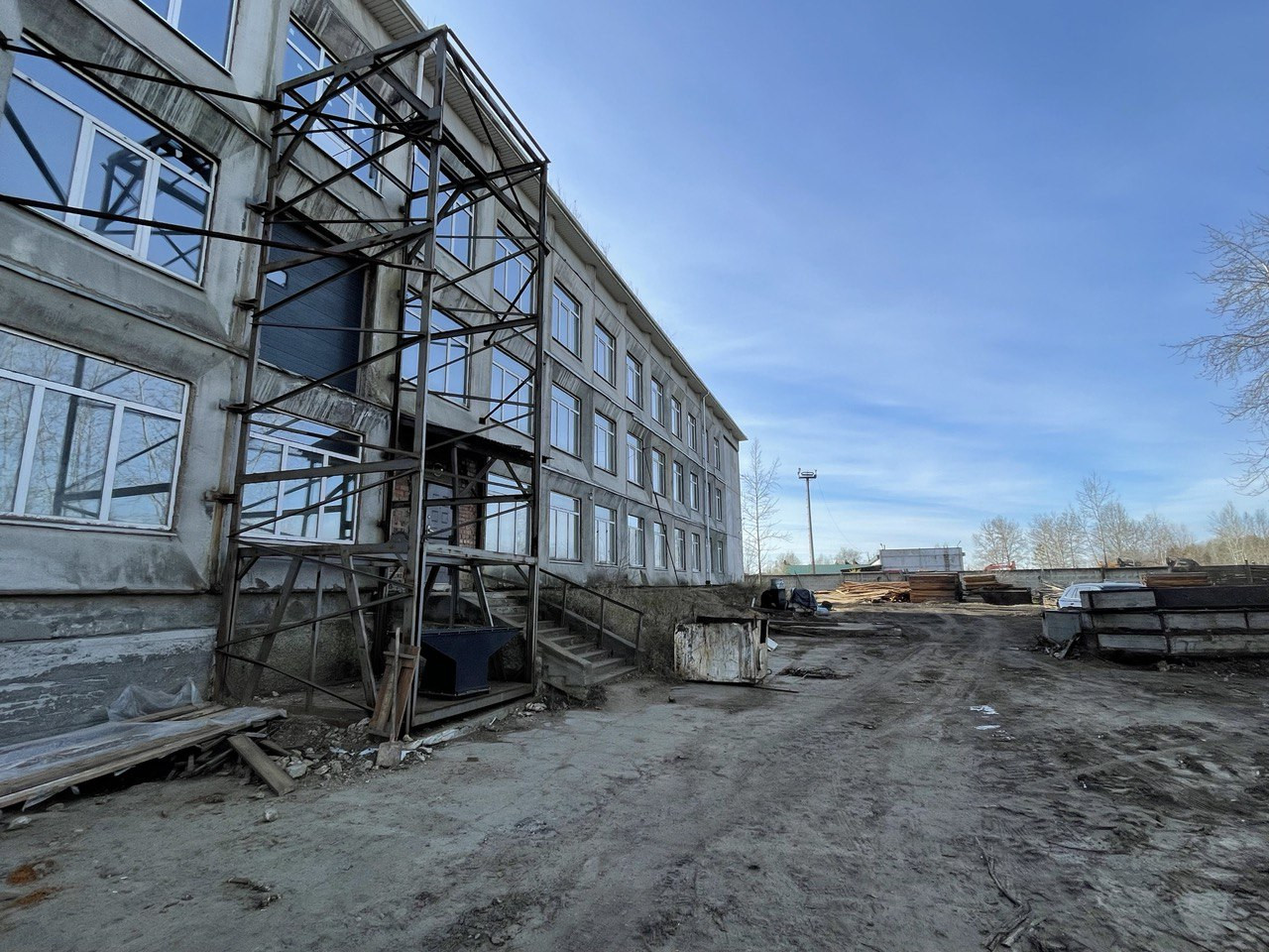 Сдам в аренду производственное помещение 800 м.кв.