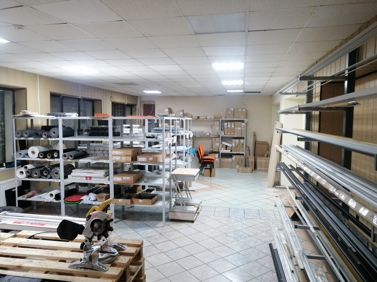 Сдам в аренду магазин 260 м.кв.