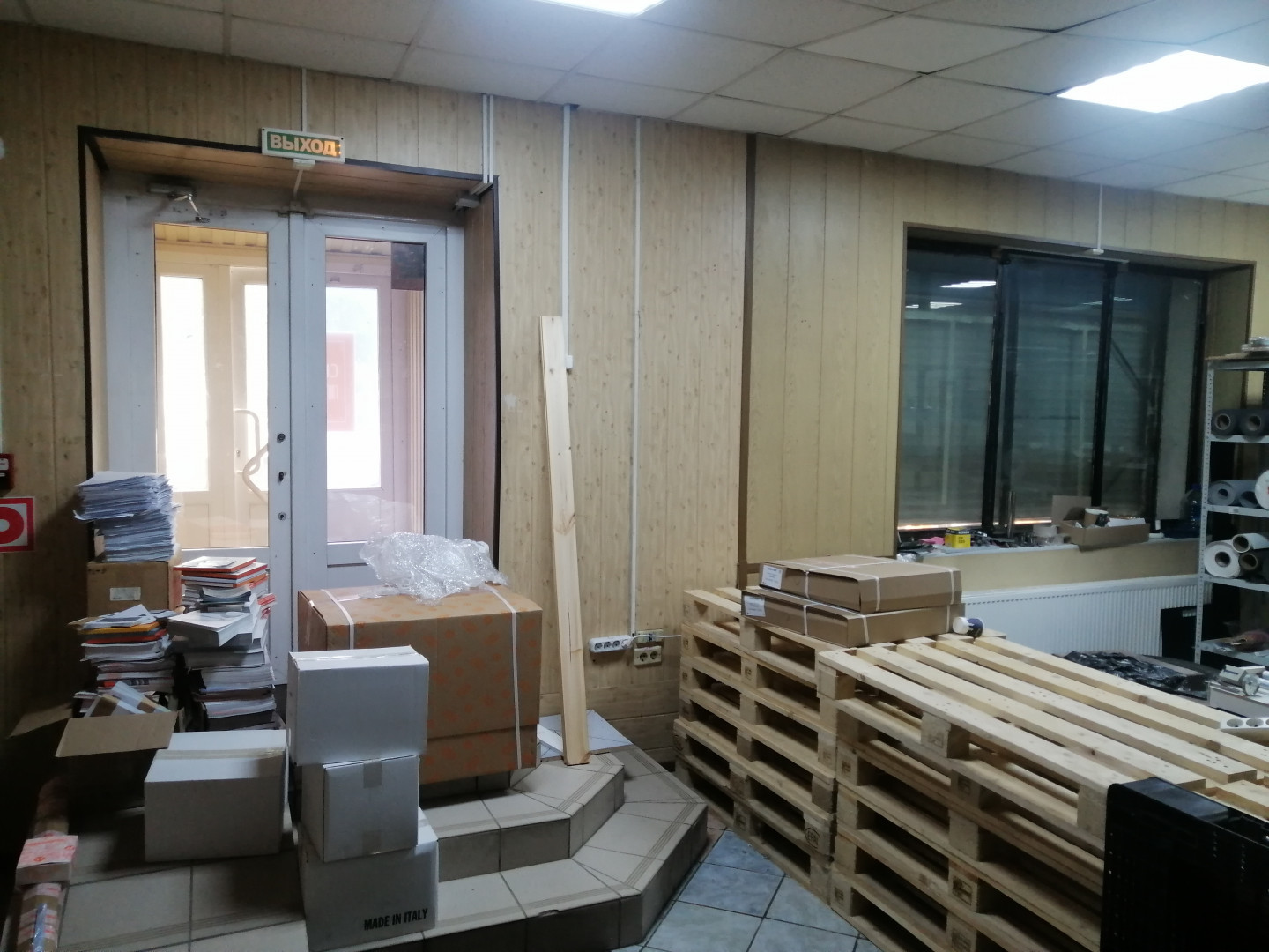 Сдам в аренду магазин 260 м.кв.