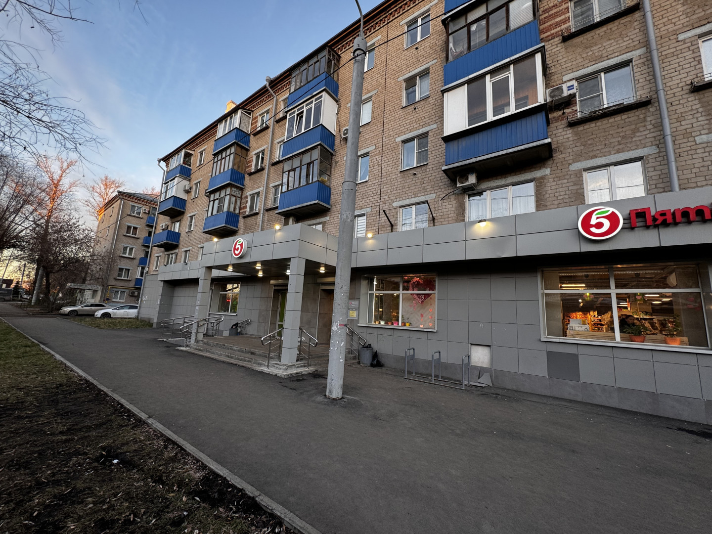 Сдам в аренду склад 90 м.кв.