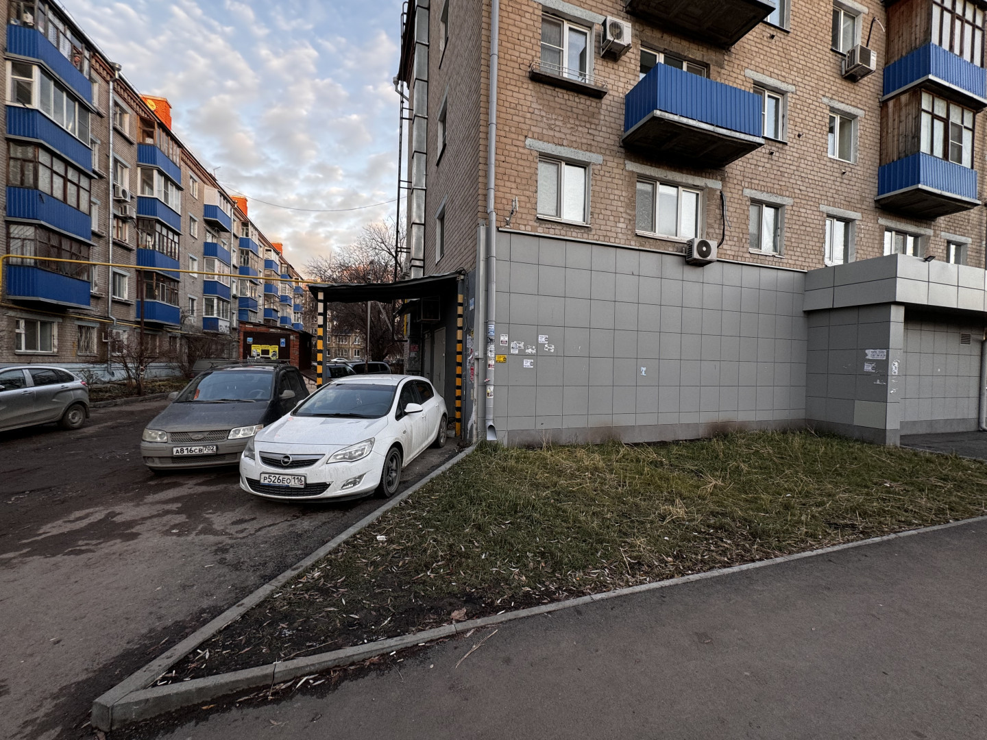 Сдам в аренду склад 90 м.кв.