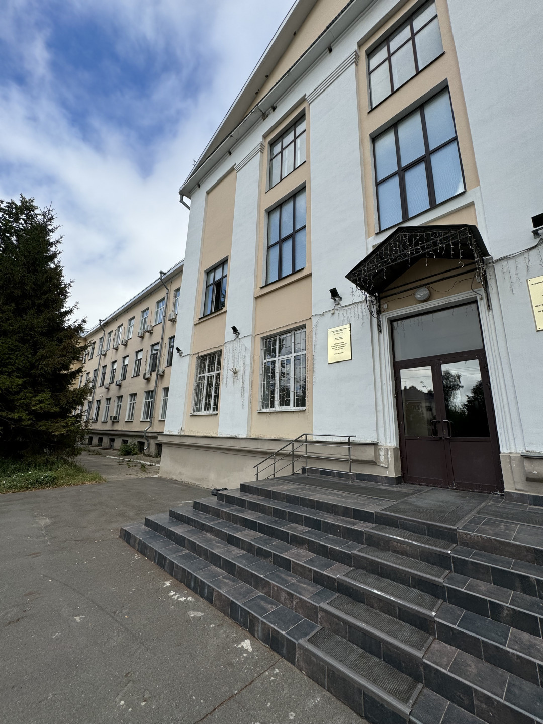 Продам производственное помещение 375.4 м.кв.