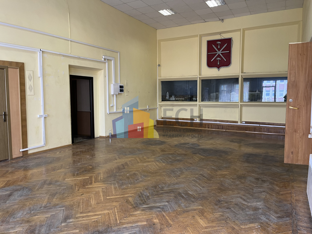 Сдам в аренду помещение свободного назначения 309 м.кв.