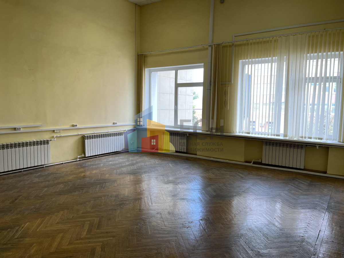 Сдам в аренду помещение свободного назначения 309 м.кв.