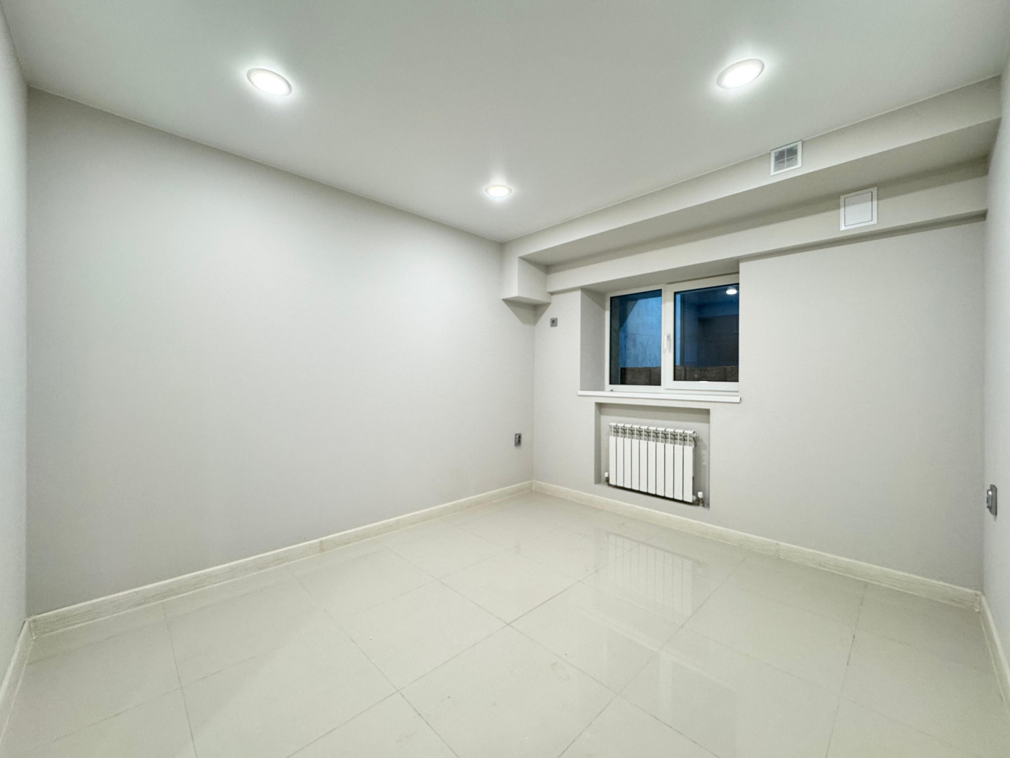 Сдам в аренду офис 192 м.кв.