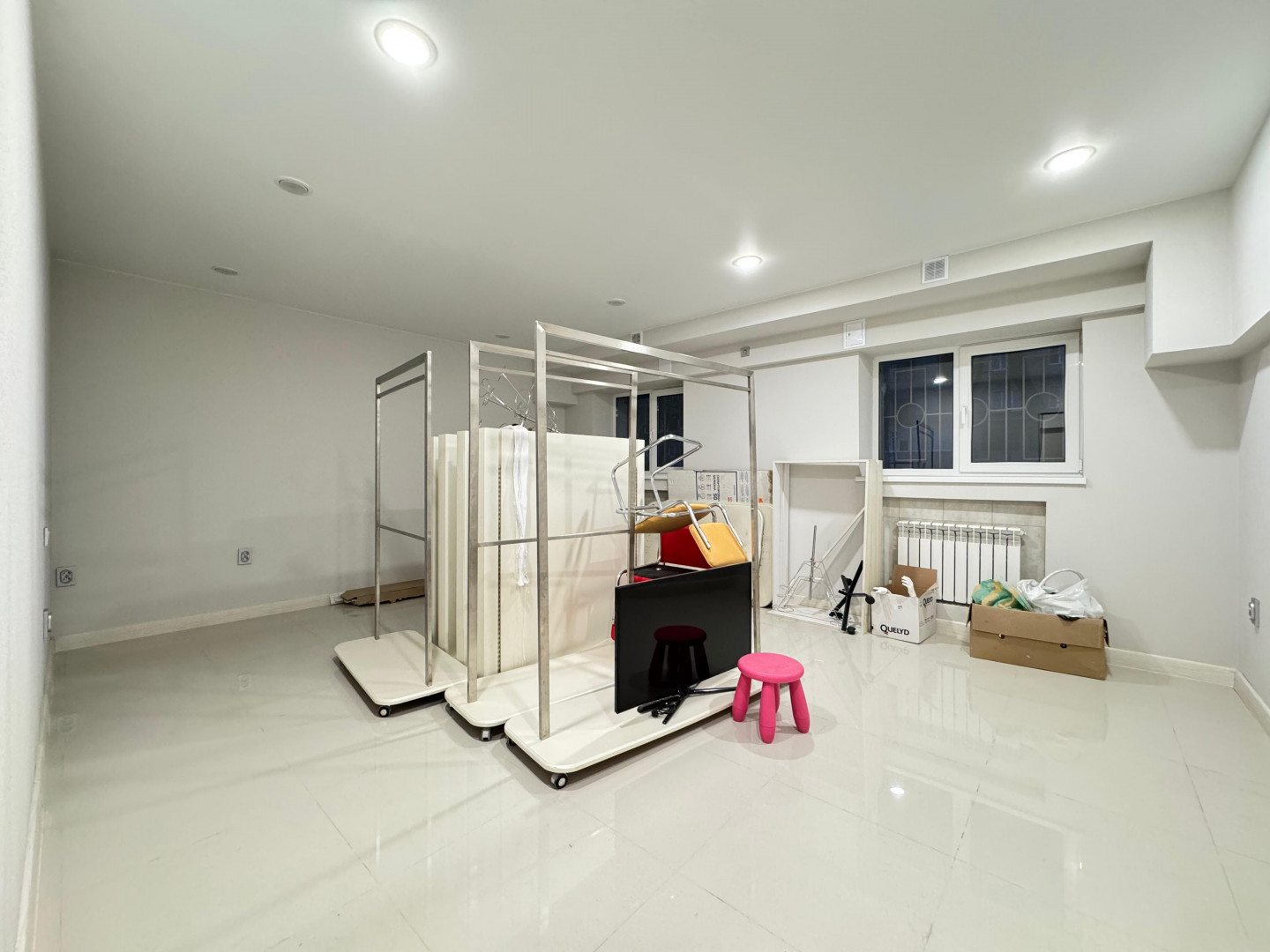 Сдам в аренду офис 192 м.кв.