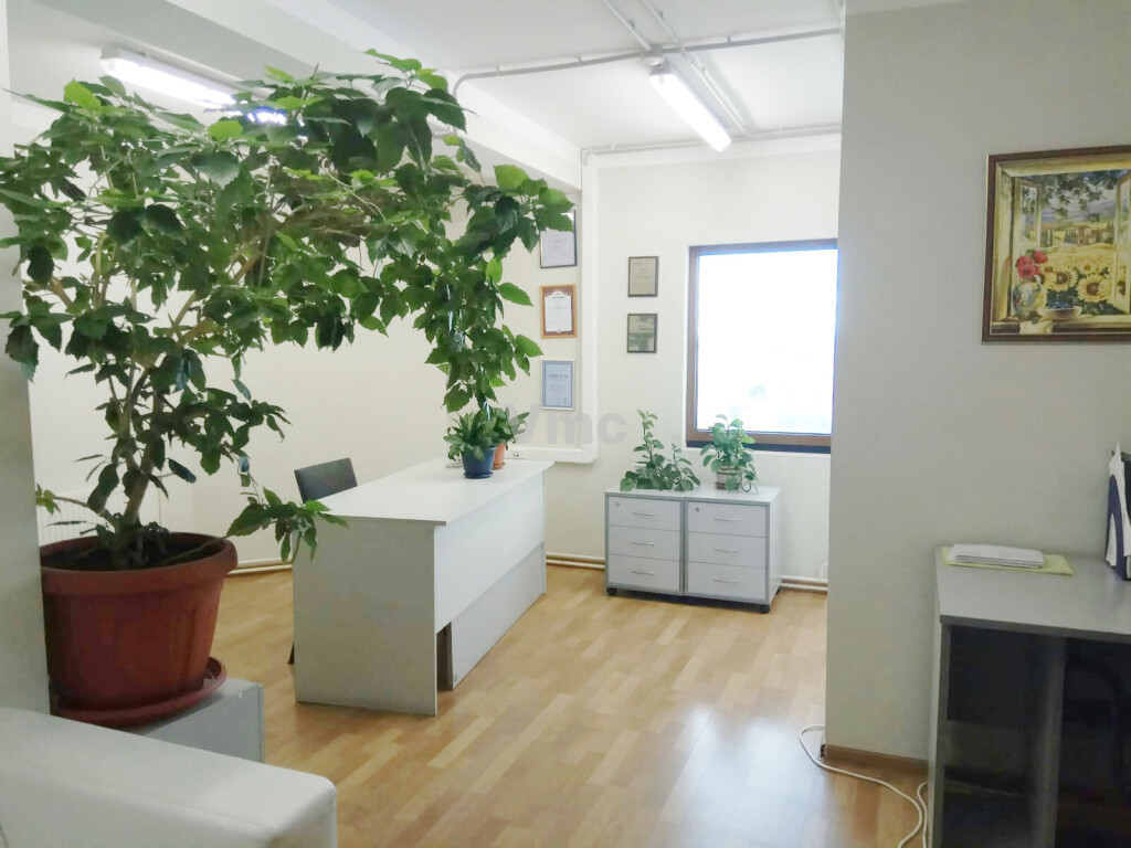 Сдам в аренду офис 186.9 м.кв.