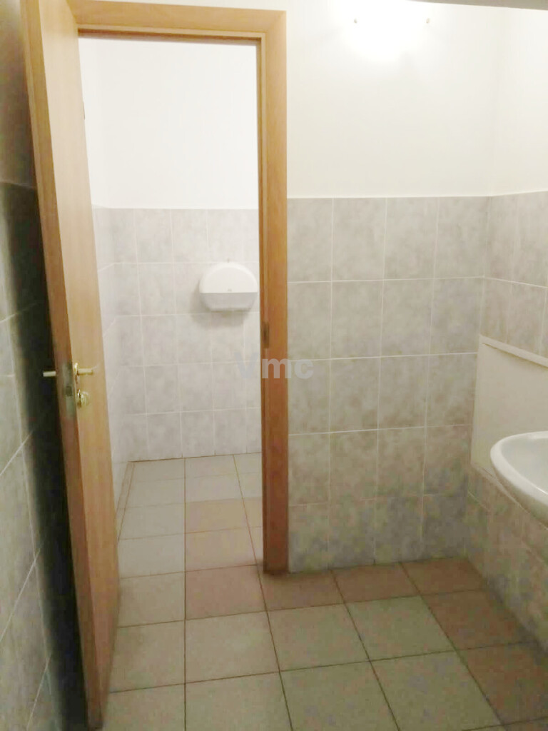 Сдам в аренду офис 186.9 м.кв.