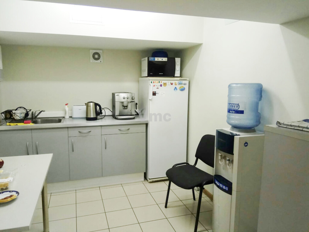 Сдам в аренду офис 186.9 м.кв.