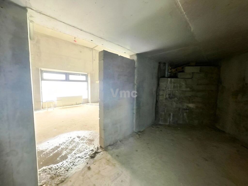 Продам магазин 240 м.кв.