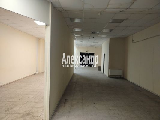 Фото: Продается коммерческое помещение свободного назначения общей площадью 549 кв.м. в жилом доме рядом с метро. test