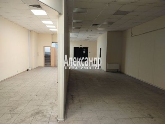 Фото: Продается коммерческое помещение свободного назначения общей площадью 549 кв.м. в жилом доме рядом с метро. test