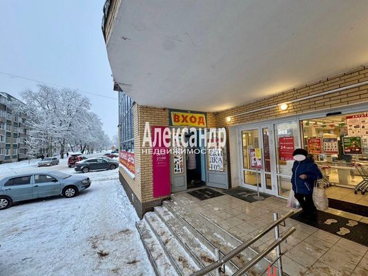 Фото: Аренда помещения 150 м2 в очень проходном торговом комплексе. test