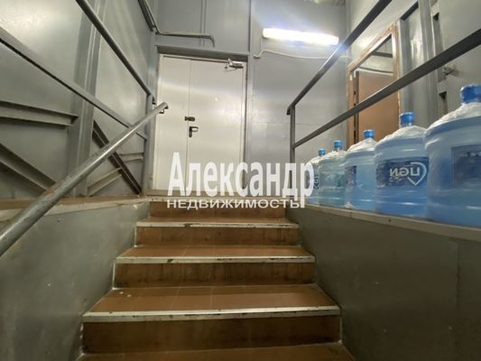 Фото: Аренда коммерческого помещения СПб, Красногвардейский р-н, Среднеохтинский просп., д. 5 test