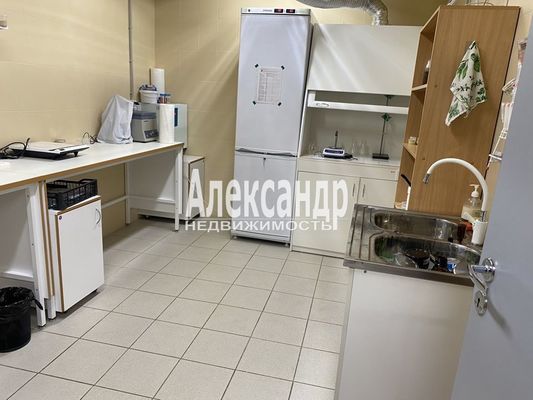 Фото: Аренда коммерческого помещения СПб, Красногвардейский р-н, Среднеохтинский просп., д. 5 test