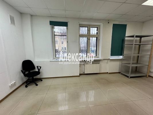 Фото: Сдаётся коммерческое помещение 20 кв.м у метро Площадь Ленина в Санкт-Петербурге! test