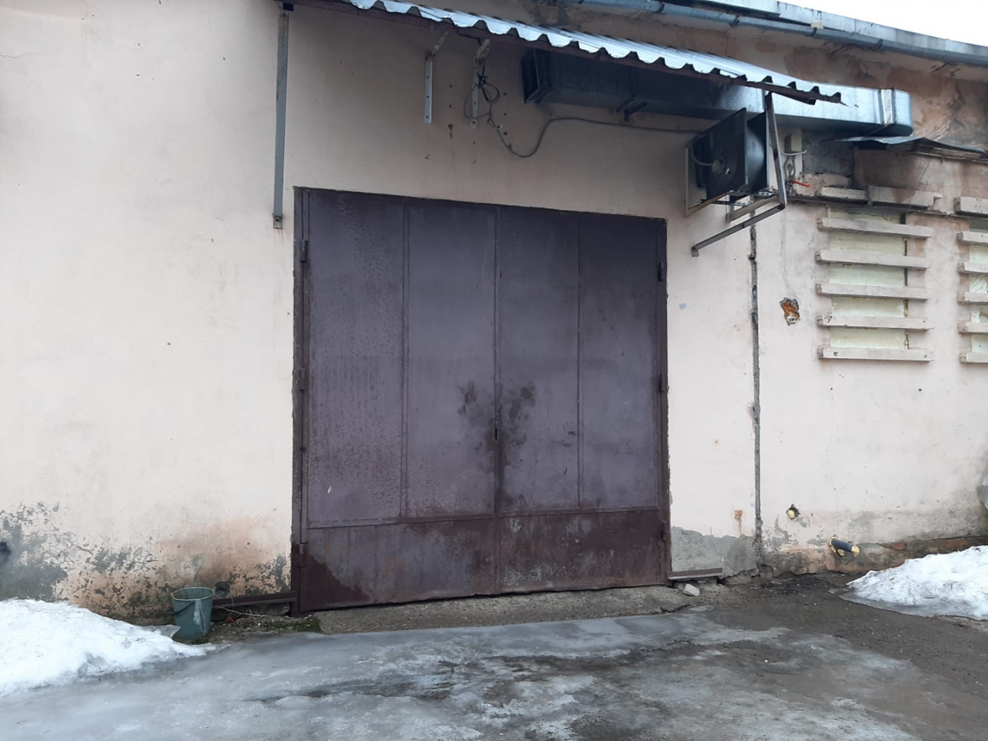 Сдам в аренду склад 290 м.кв.